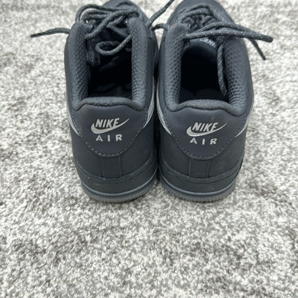 Nike sneakers - Picture 4 of 4